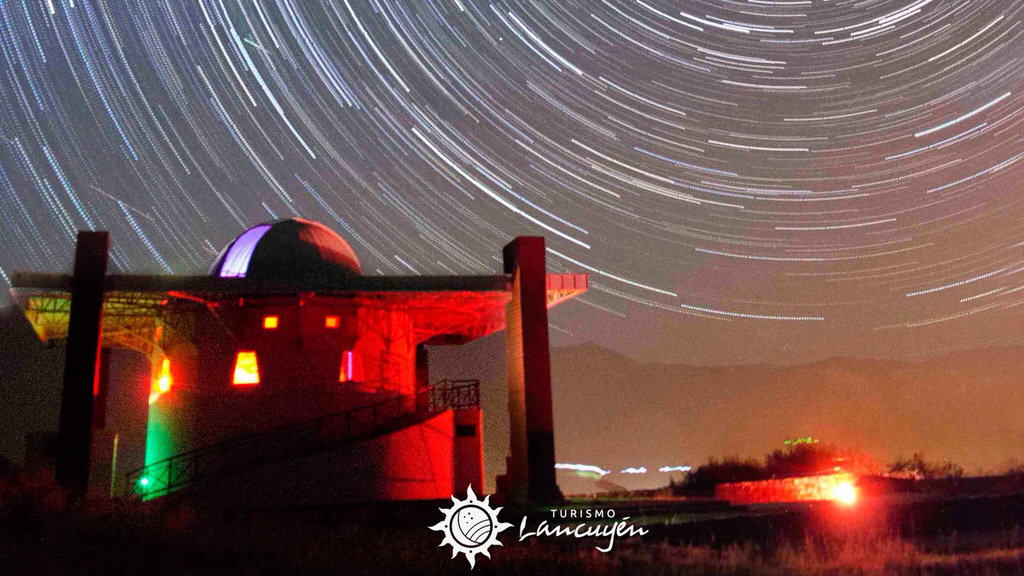 trazos de estrella y cupula del observatorio mamalluca